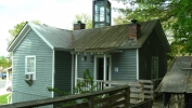 PICTURES/Beckley Exhibition Coal Mine/t_Restored Miners Cottage.JPG